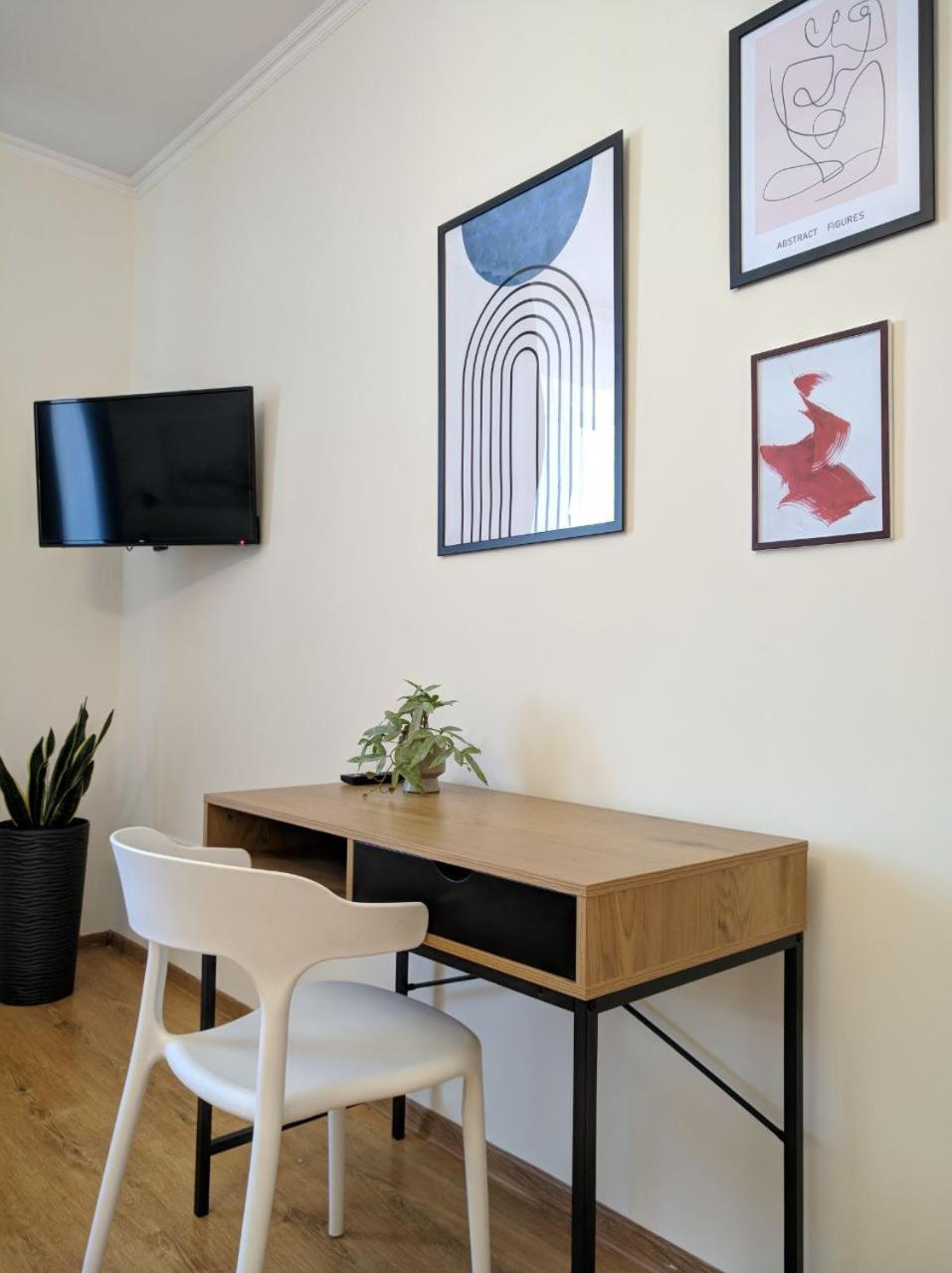 Best Apartment In The Center ムカチェヴォ エクステリア 写真
